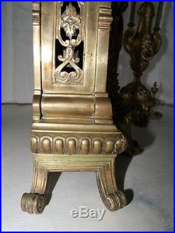 2c Garniture de cheminée style Henry II en bronze doré 19e