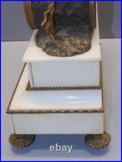 -ANCIENNE PENDULE A POSER MARBRE BLANC SUJET BRONZE XIXe jus de grenier D
