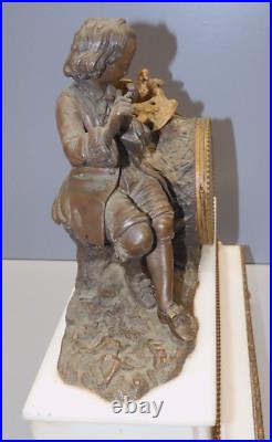 -ANCIENNE PENDULE A POSER MARBRE BLANC SUJET BRONZE XIXe jus de grenier D