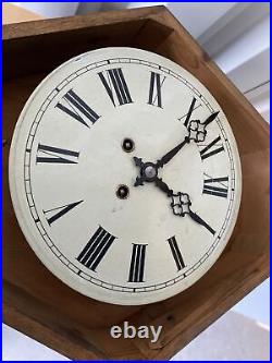 Ancien horloge oeil de boeuf decor nacre deco vintage retro avec cle + pendulier