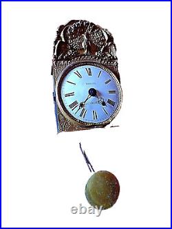 Ancien mouvement d'horloge fin XIX è-décor paon-Thiollière à St Genest Malifaux