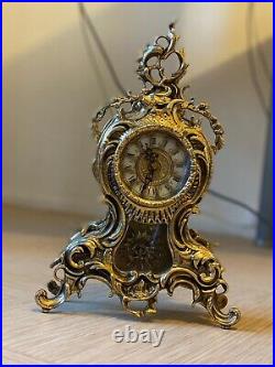 Ancienne Horloge Pendule En Regule A Restaurer