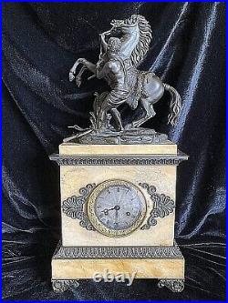 Ancienne Pendule Chevaux De Marly En Bronze Et Marbre De Sienne Vers 1830