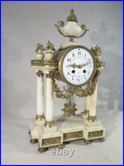 Ancienne Pendule En Marbre Et Bronze Dore De Style Louis XVI Vases Fleuris