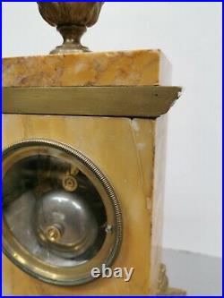 Ancienne Pendule / Horloge Borne en Marbre et Bronze. Mouvement à fil