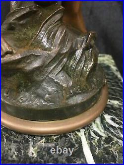 Ancienne Pendule Marbre Bronze et statue régule la Messagère signée A Moreau