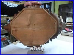 Ancienne Pendule murale en bois forêt noire chiffre cartouche à réviser