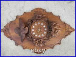 Ancienne horloge murale foret noire BRIENZ bois sculpté black forest nest bird