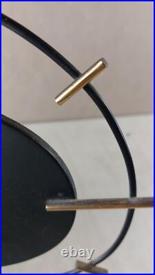 Ancienne pendule ORTF Vedette, en fer et laiton, 1950