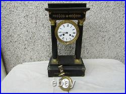 Ancienne pendule horloge