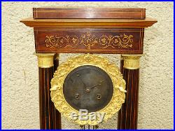 Ancienne pendule portique d'époque Charles X, Antique gilt clock
