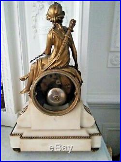 Belle pendule Louis 16, marbre et bronze doré, 19 ème