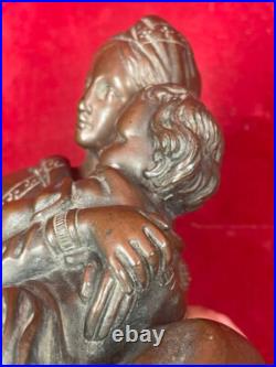 Bronze XIXème très beau groupe de pendule 18 x 16 x 7 cm