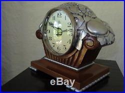 Exceptionnelle horloge ATO design SUE et MARE clock collection