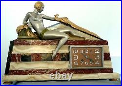 Exceptionnelle pendule d'époque art déco 1925-1930 la déesse Hera et son paon