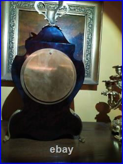 Garniture de Cheminée Pendule signée Hour Lavigne et Paire de Candélabres