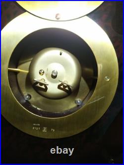 Garniture de Cheminée Pendule signée Hour Lavigne et Paire de Candélabres