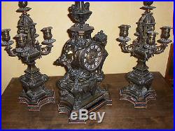 Garniture de cheminée/pendule bronze ancienne + chandeliers/ candélabres 19 éme