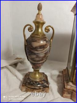 Garniture pendule cage et cassolettes marbre, bronze dore fonctionne sonne