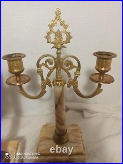 Garniture portique pendule et chandeliers marbre, bronze mouvement a reparer