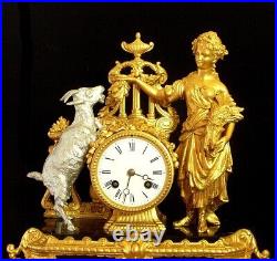 Grande Pendule Animalière, rare avec 3 signatures, 2 statues de 24 cms et 18 cms