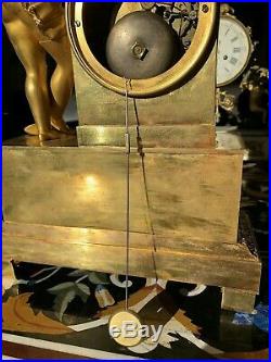 Grande Pendule En Bronze Dore D'epoque Restauration A Restaurer