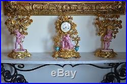 Grande Pendule, Garniture bronze et sevres XIXeme