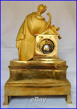 Grande Pendule Ovide & l'Art d'Aimer, Bronze Doré au Mercure époque Restauration