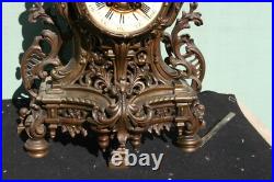 Grande pendule en bronze