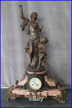 Grande pendule fin 19e marbre sculpture titrée Inspiration signée Moreau clock