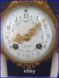 HORLOGE PENDULE PORTIQUE EN MARBRE BLANC ET BRONZE STYLE LOUIS XVI Fin XIX