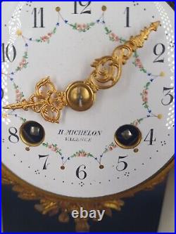 HORLOGE PENDULE PORTIQUE EN MARBRE BLANC ET BRONZE STYLE LOUIS XVI Fin XIX