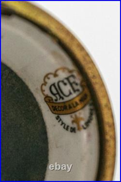 Horloge ACF Vintage de table oeuf porcelaine Horloge ACF Vintage de table oeuf porcelaine