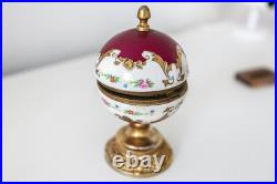 Horloge ACF Vintage de table oeuf porcelaine Horloge ACF Vintage de table oeuf porcelaine