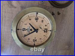 Horloge De Navire Ancienne A Restaurer