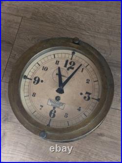 Horloge De Navire Ancienne A Restaurer