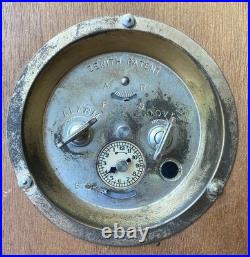 Horloge / Pendule Mecanique De Marque Zenith @ Tirelire @ A Reviser @ Assurance Horloge / Pendule Mecanique De Marque Zenith @ Tirelire @ A Reviser @ Assurance