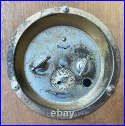 Horloge / Pendule Mecanique De Marque Zenith @ Tirelire @ A Reviser @ Assurance Horloge / Pendule Mecanique De Marque Zenith @ Tirelire @ A Reviser @ Assurance