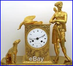 Horloge Pendule d'époque Directoire en Bronze dorè du 18ème siècle
