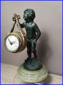Horloge Pendulette Pendule Auguste Moreau Chérubin Bronze Et Régule