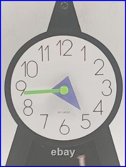 Horloge Pyramide à Balancier Design Postmoderne Vintage Années 80's dlg Memphis