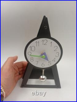 Horloge Pyramide à Balancier Design Postmoderne Vintage Années 80's dlg Memphis