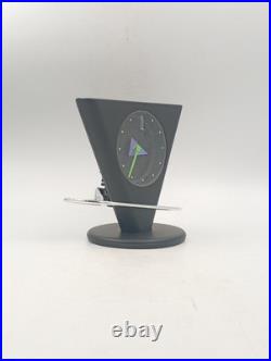 Horloge Triangle à Balancier Vintage Design Postmoderne Années 80's dlg Memphis Horloge Triangle à Balancier Vintage Design Postmoderne Années 80's dlg Memphis