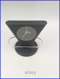 Horloge Triangle à Balancier Vintage Design Postmoderne Années 80's dlg Memphis Horloge Triangle à Balancier Vintage Design Postmoderne Années 80's dlg Memphis