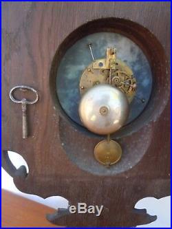 Horloge cartel pendule bois sculpte decor trophees chasse d'époque 19ème