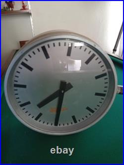 Horloge électrique suisse Ericsson, réceptrice industrielle, gare, usine Double