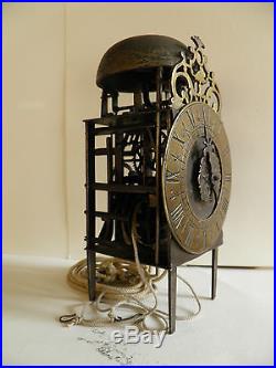 Horloge lanterne a une aiguille environ 1740 avec sonnerie et reveil