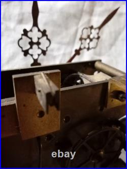 Horloge oeil de boeuf a remette en etat, cadran albâtre, comtoise, pendule
