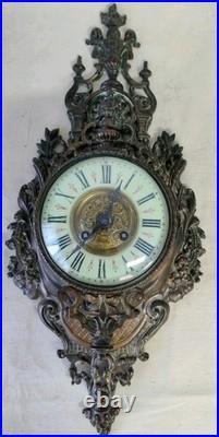 Horloge, pendule d'applique en bronze du XIXe siècle