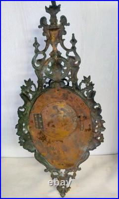 Horloge, pendule d'applique en bronze du XIXe siècle
